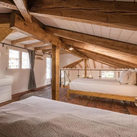 2 Bedroom Mountain View Apartament