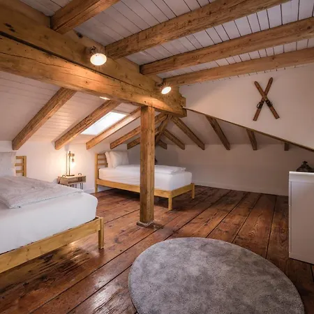 2 Bedroom Mountain View Apartament *