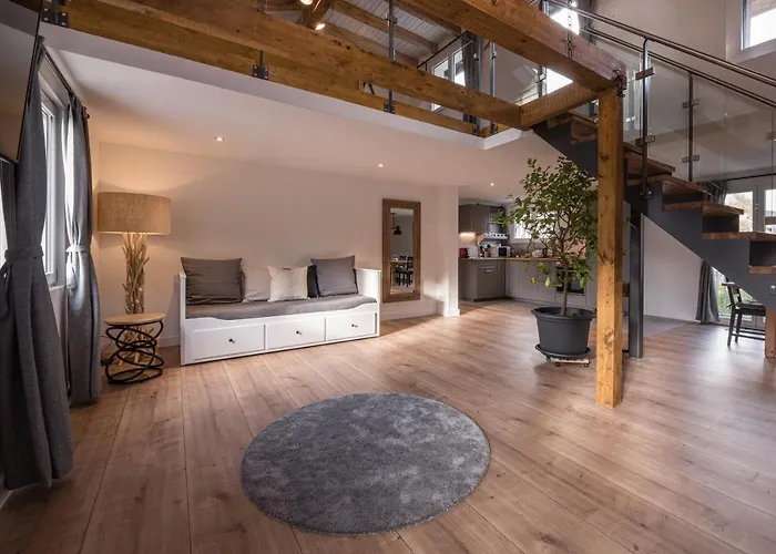 2 Bedroom Mountain View