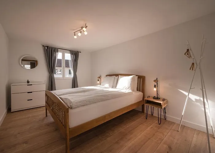 2 Bedroom Mountain View *